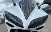 Yamaha R1