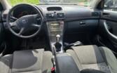 Toyota Avensis 2 generation Liftback