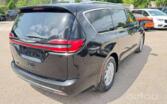 Chrysler Pacifica 2 generation Minivan
