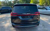 Chrysler Pacifica 2 generation Minivan