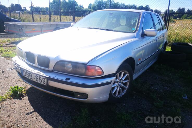 BMW 5 Series E39 Touring wagon
