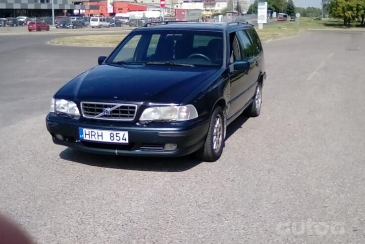 Volvo V70 1 generation wagon
