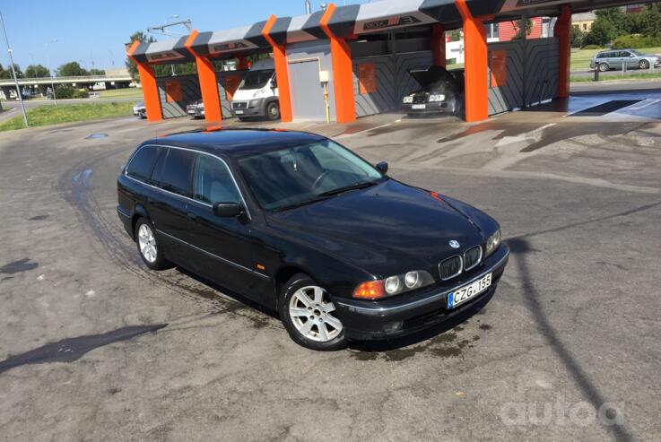 BMW 5 Series E39 Touring wagon