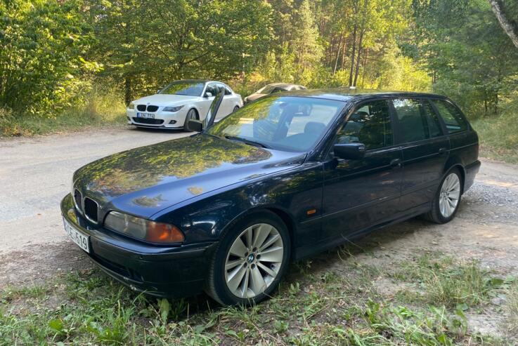 BMW 5 Series E39 Touring wagon
