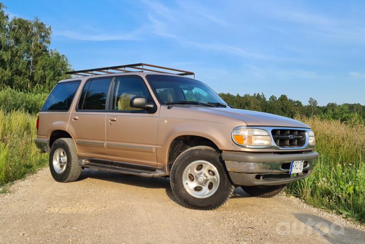 Ford Explorer 2 generation SUV 5-doors