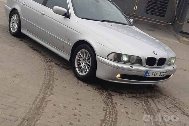 BMW 5 Series E39 Sedan 4-doors
