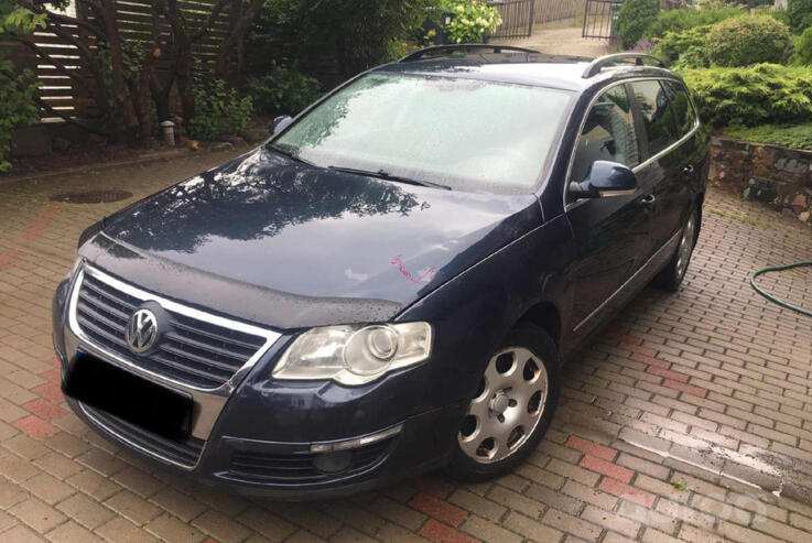 Volkswagen Passat B6 wagon 5-doors