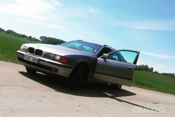 BMW 5 Series E39 Touring wagon
