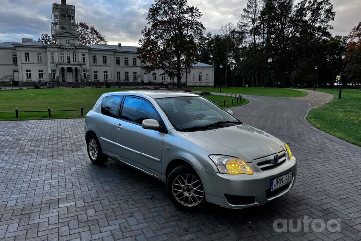 Toyota Corolla E130 [restyling] Hatchback 3-doors