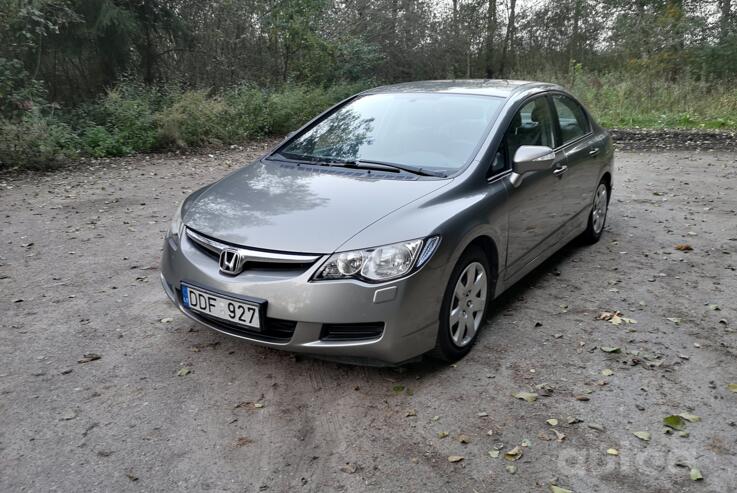 Honda Civic 8 generation Sedan 4-doors