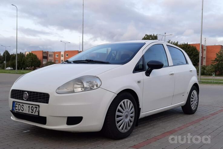 Fiat Grande Punto 2 generation Hatchback 5 doors