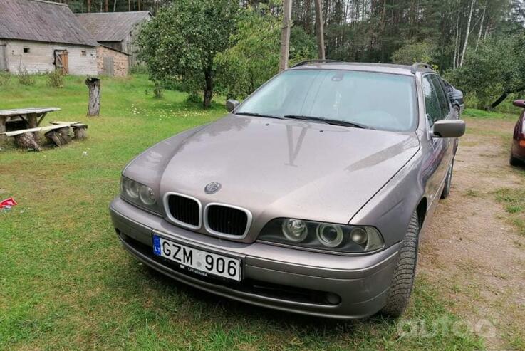 BMW 5 Series E39 Touring wagon