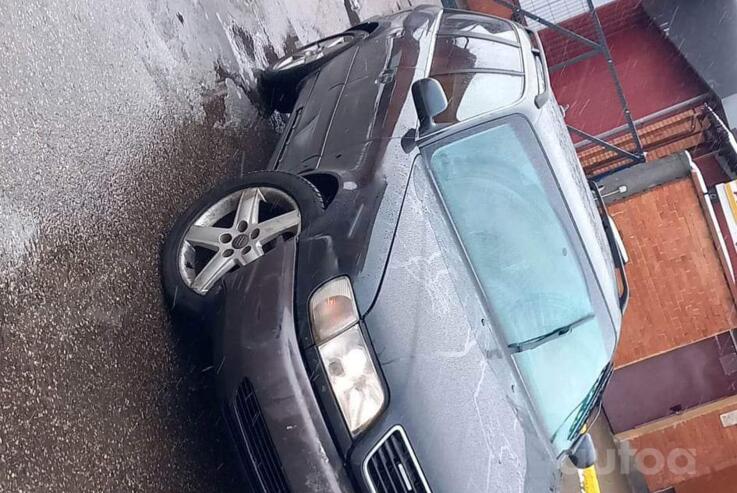 Audi A6 A4/C4 wagon