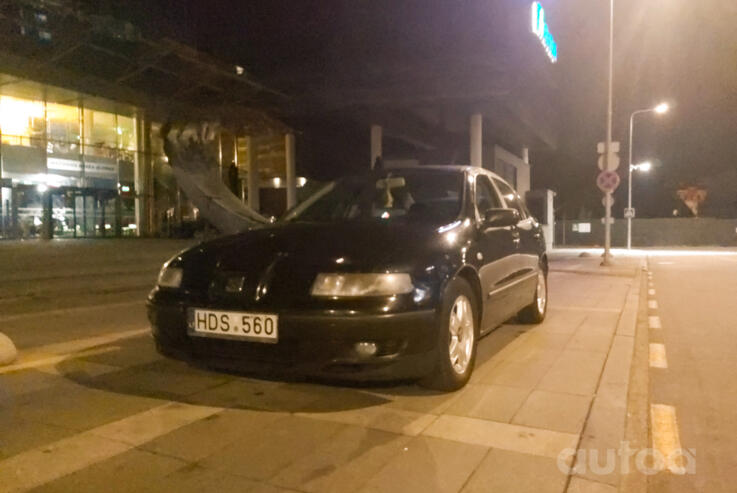 SEAT Toledo 2 generation Sedan