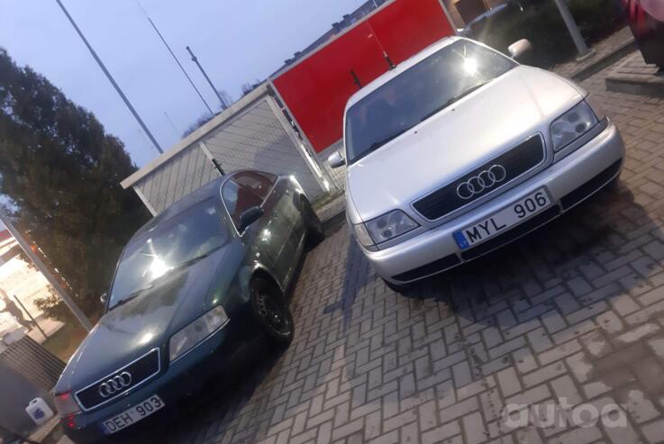 Audi A6 A4/C4 Sedan