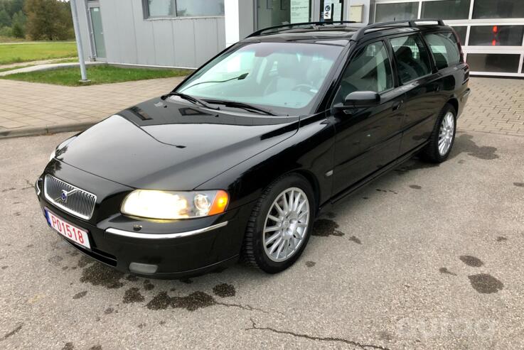 Volvo V70 2 generation [restyling] wagon 5-doors