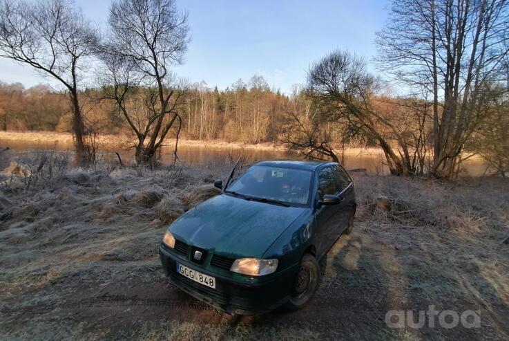 SEAT Ibiza 2 generation [restyling] Hatchback