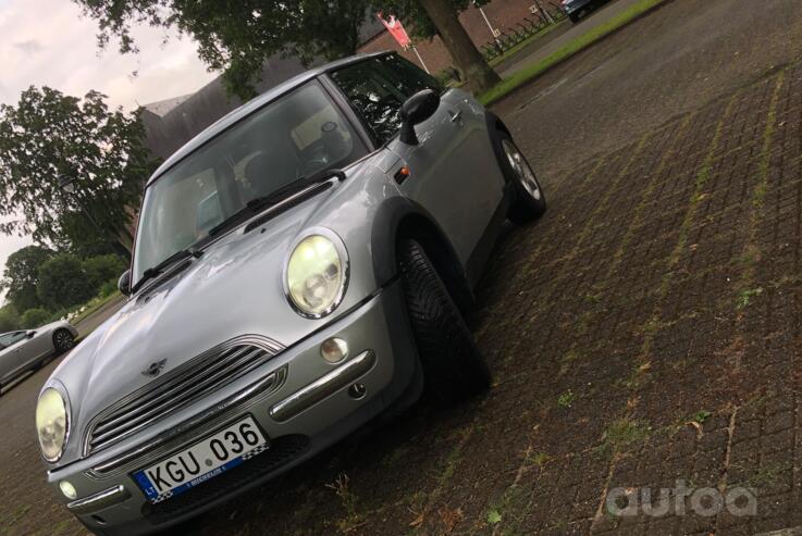 Mini One R50 Hatchback