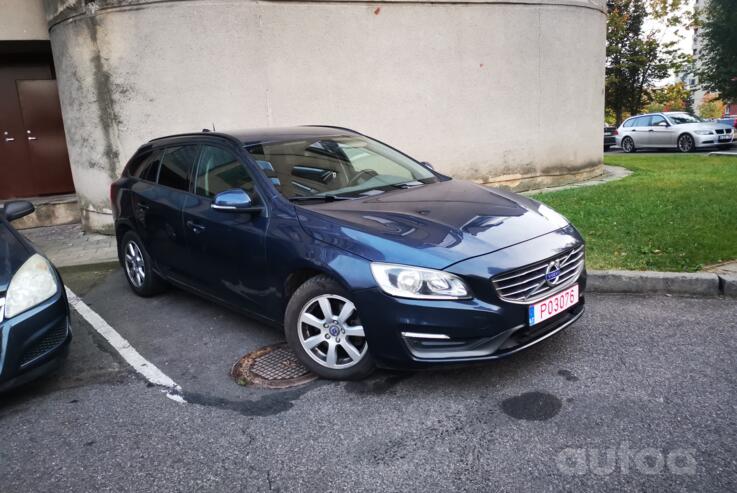 Volvo V60 1 generation [restyling] wagon 5-doors