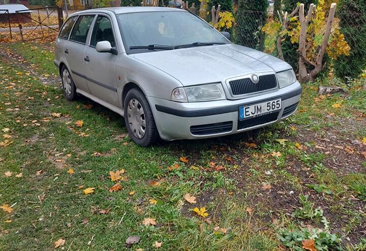 Skoda Octavia 1 generation Combi wagon 5-doors