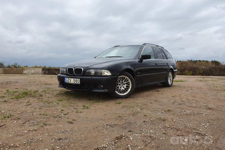 BMW 5 Series E39 Touring wagon