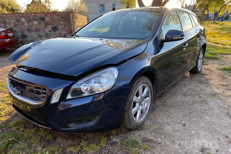 Volvo V60 1 generation wagon