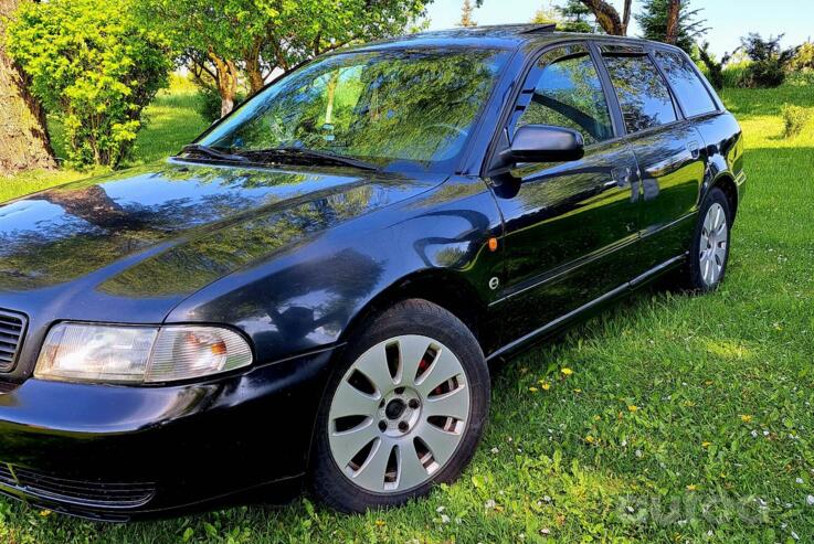 Audi A4 B5 Avant wagon 5-doors