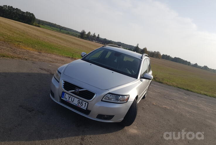 Volvo V50 1 generation [restyling]