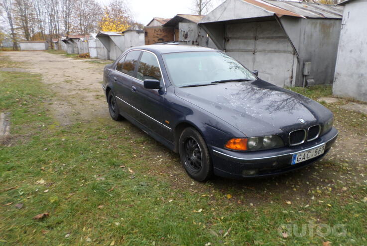 BMW 5 Series E39 Sedan 4-doors