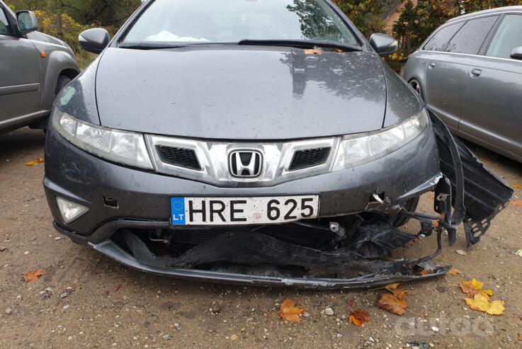 Honda Civic 8 generation [restyling] Hatchback 5-doors