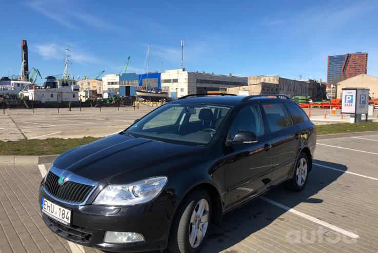 Skoda Octavia 2 generation [restyling] Combi wagon 5-doors