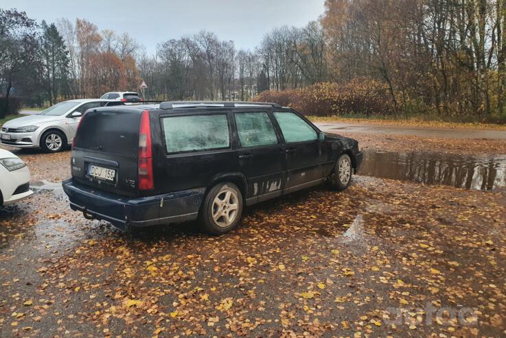 Volvo V70 1 generation wagon