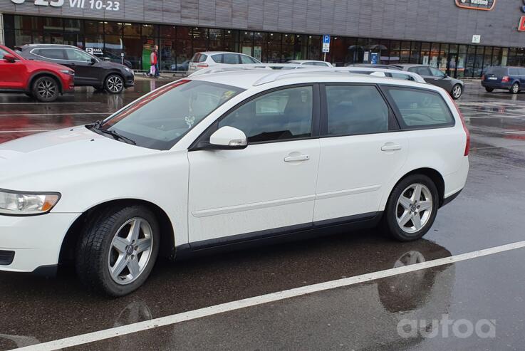 Volvo V50 1 generation [restyling]