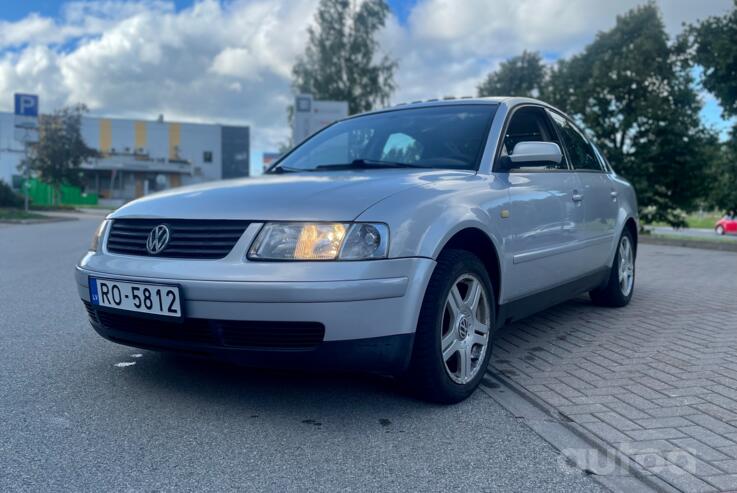 Volkswagen Passat B5 Sedan 4-doors