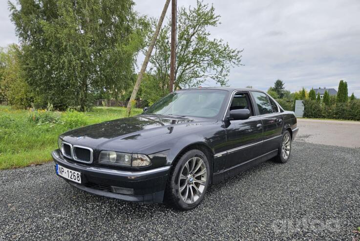 BMW 7 Series E38 Sedan