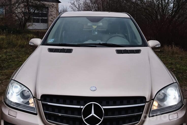 Mercedes-Benz M-Class W164 AMG crossover 5-doors