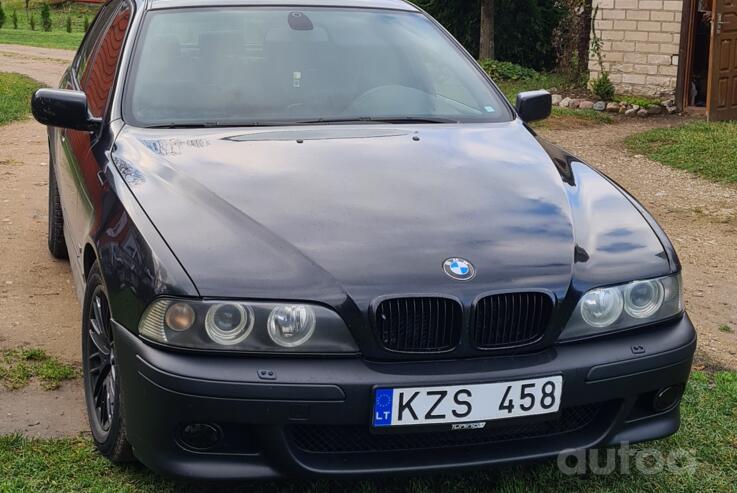 BMW 5 Series E39 Sedan 4-doors
