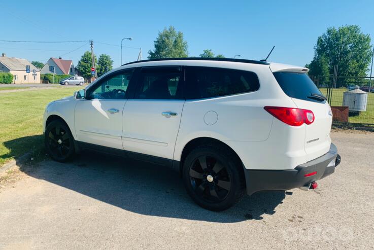 Chevrolet Traverse 1 generation Crossover