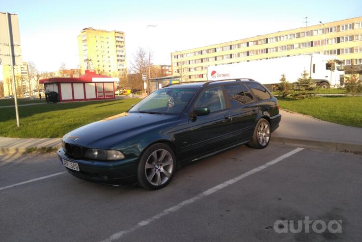 BMW 5 Series E39 Touring wagon