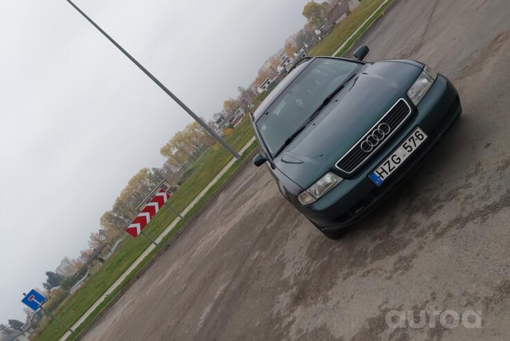 Audi A4 B5 Avant wagon 5-doors