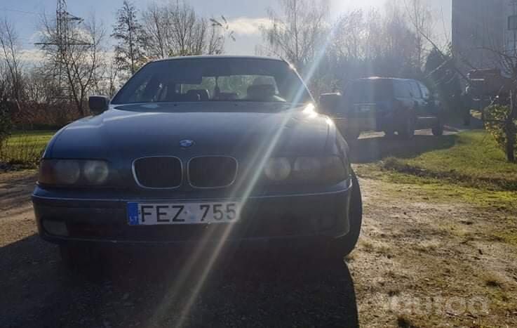 BMW 5 Series E39 Sedan 4-doors