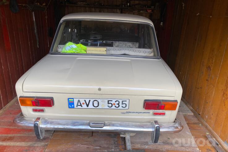 VAZ (Lada) 2101 1 generation Sedan