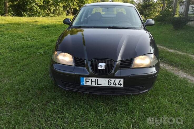 SEAT Cordoba 2 generation Sedan