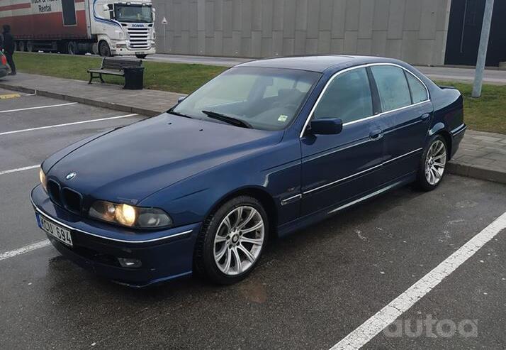 BMW 5 Series E39 Sedan 4-doors