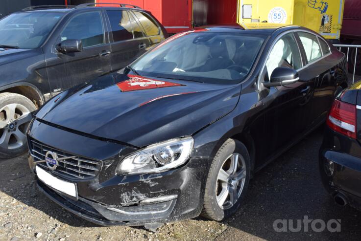 Volvo S60 2 generation [restyling] Sedan 4-doors