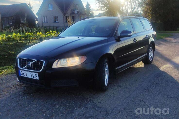 Volvo V70 3 generation wagon