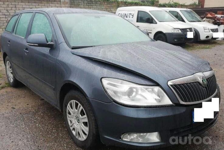 Skoda Octavia 2 generation [restyling] Combi wagon 5-doors