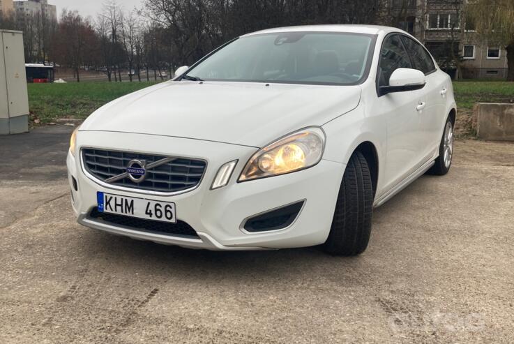 Volvo S60 2 generation Sedan