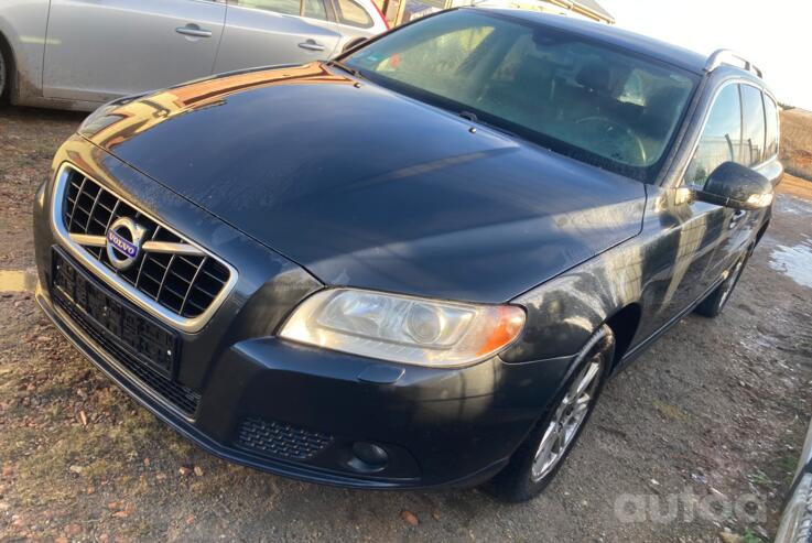 Volvo V70 3 generation wagon
