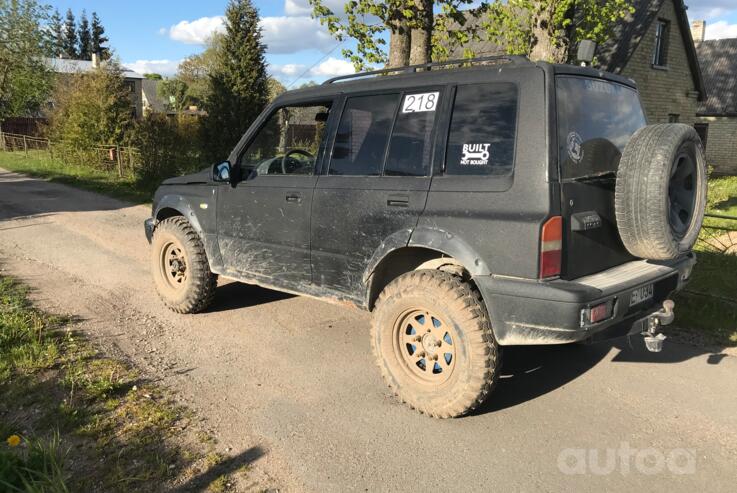 Suzuki Vitara 1 generation